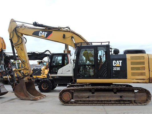 Excavator pe senile - CAT 323EL