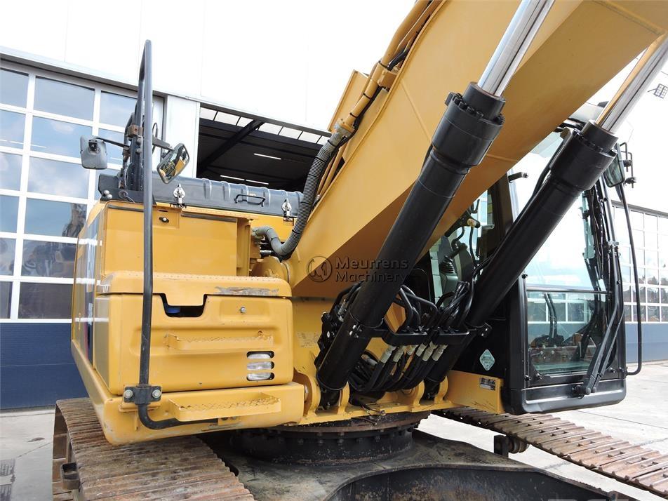 Excavator pe senile - CAT 326F