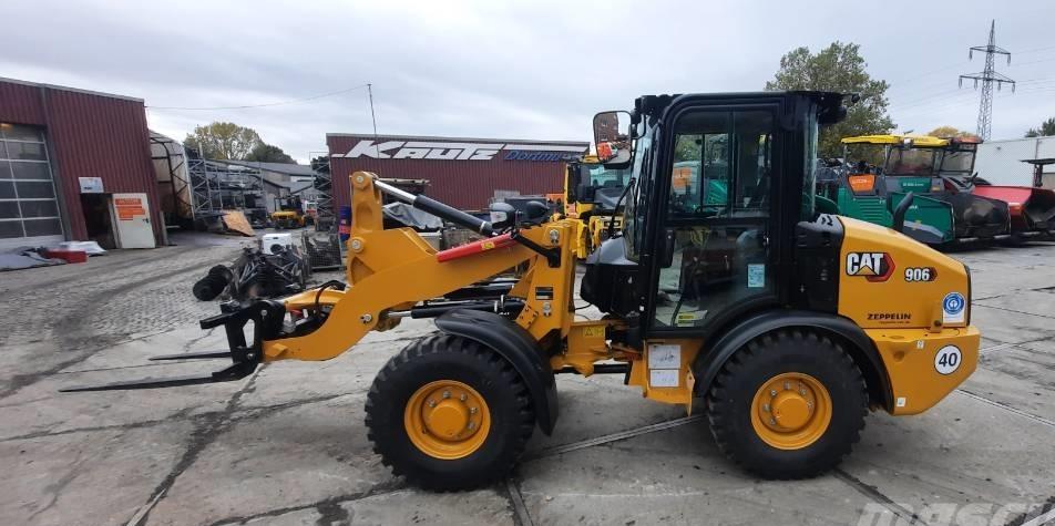 Incarcator frontal - CAT 906