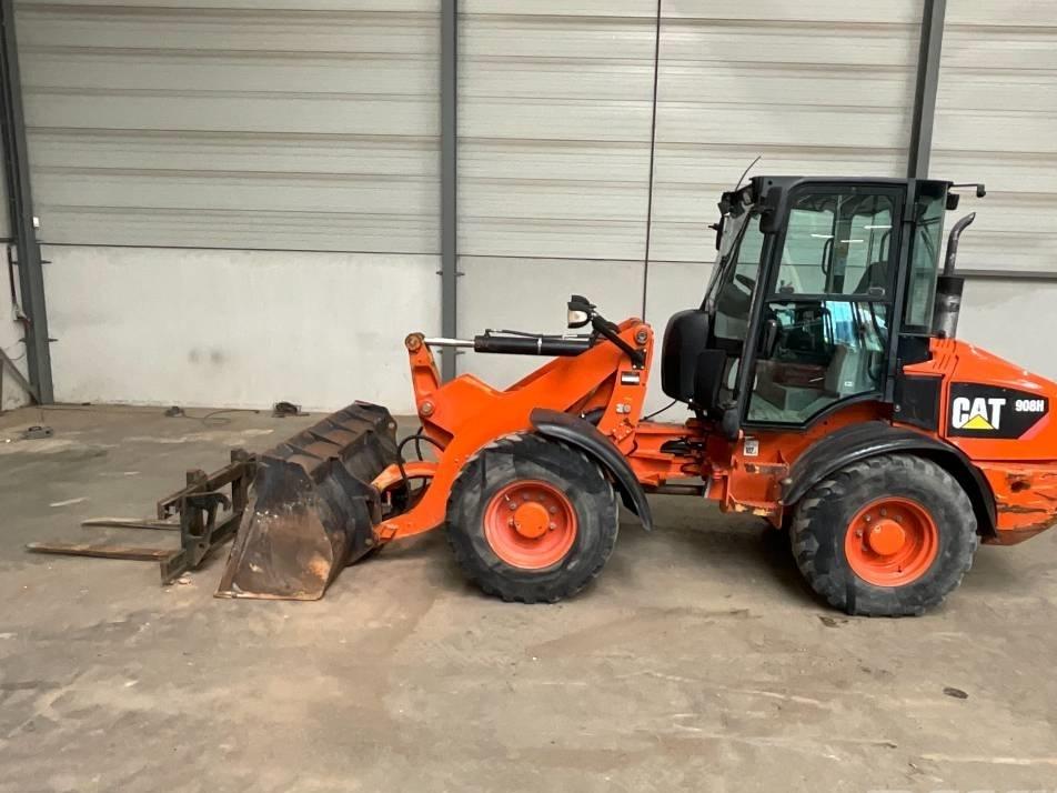 Incarcator frontal - CAT 908 H