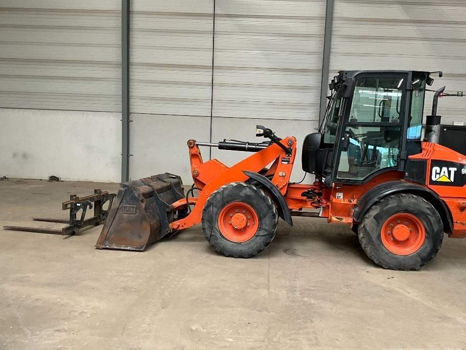 Incarcator frontal - CAT 908 H