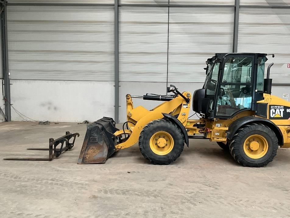 Incarcator frontal - CAT 908 H