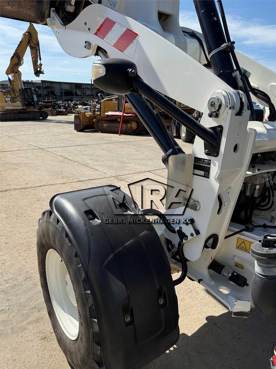 Incarcator frontal - CAT 908M