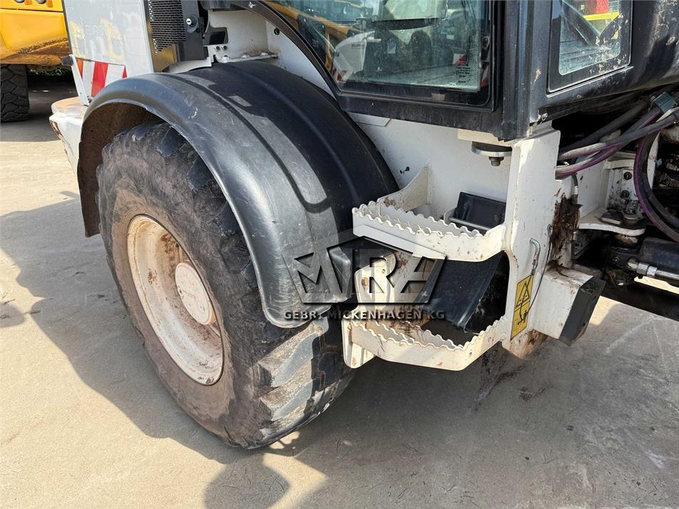 Incarcator frontal - CAT 908M