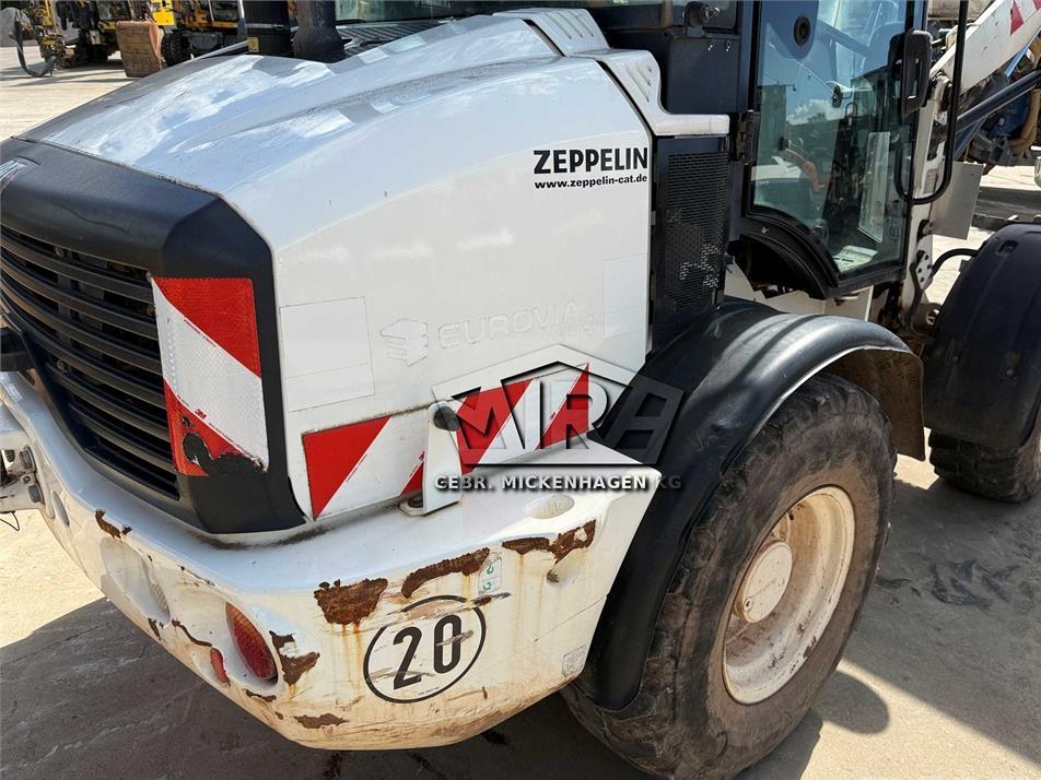 Incarcator frontal - CAT 908M