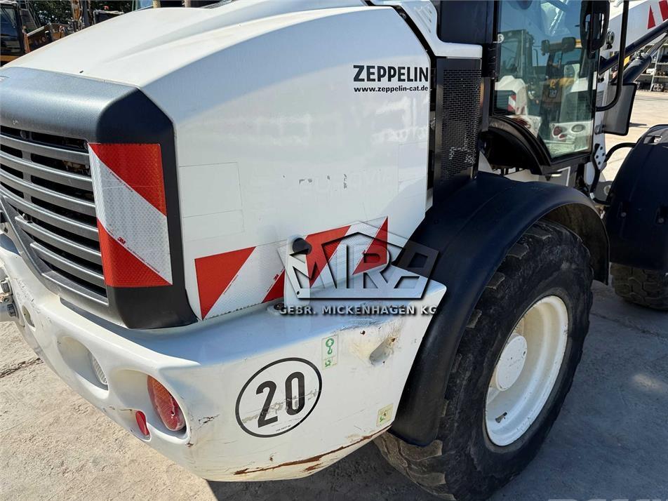 Incarcator frontal - CAT 908M