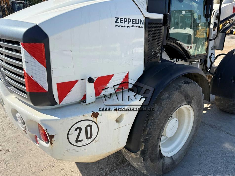 Incarcator frontal - CAT 908M