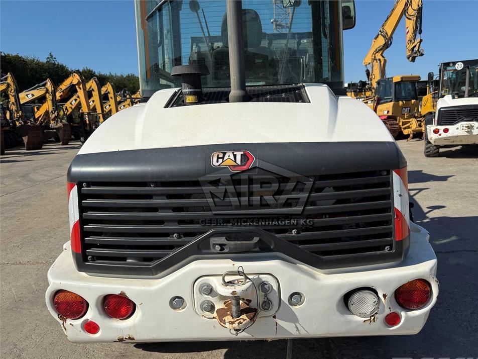 Incarcator frontal - CAT 908M