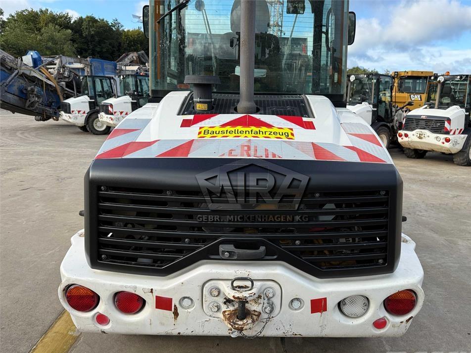 Incarcator frontal - CAT 908M