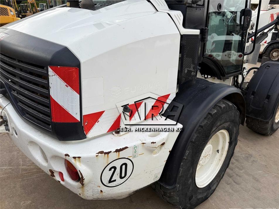 Incarcator frontal - CAT 908M