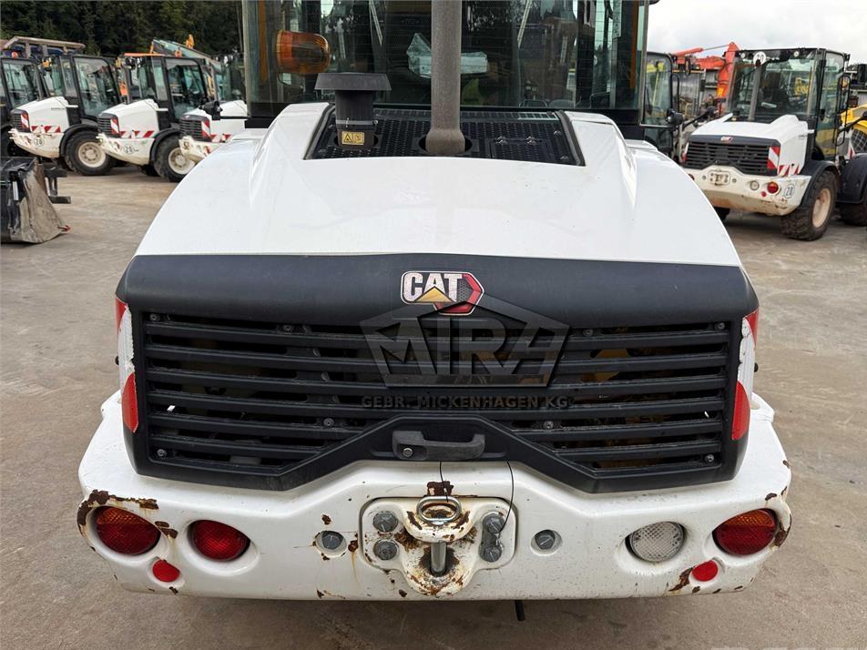 Incarcator frontal - CAT 908M