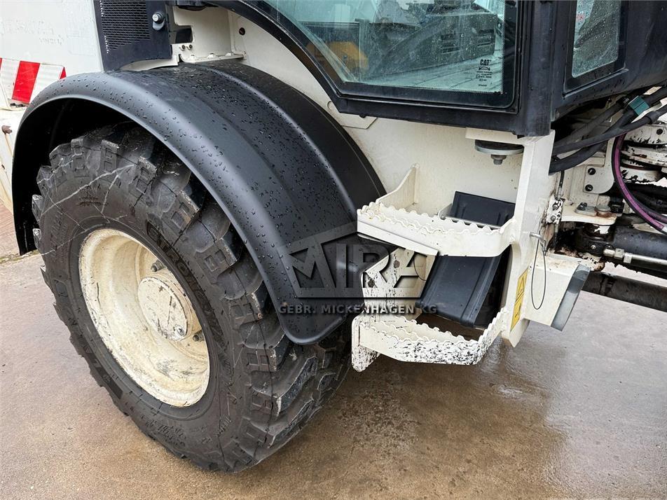 Incarcator frontal - CAT 908M