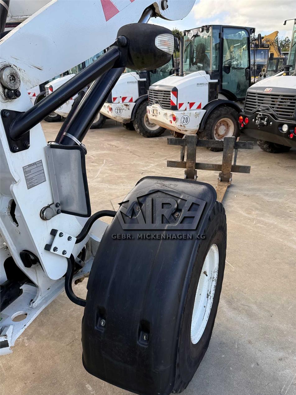 Incarcator frontal - CAT 908M