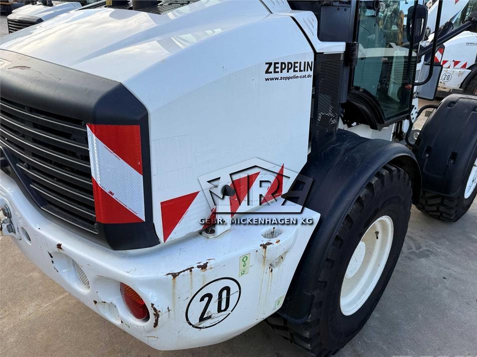 Incarcator frontal - CAT 908M