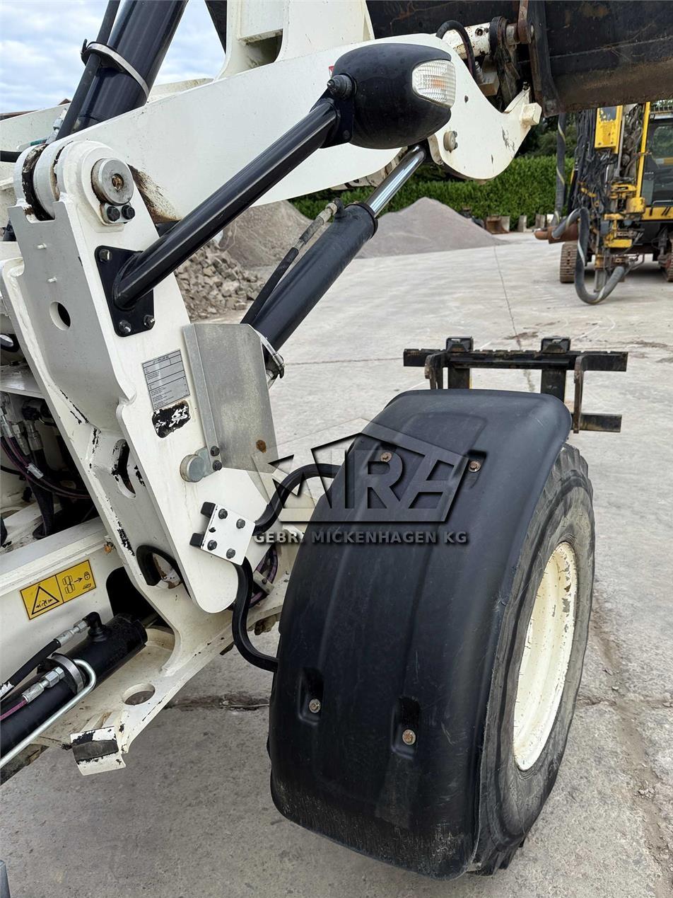 Incarcator frontal - CAT 908M