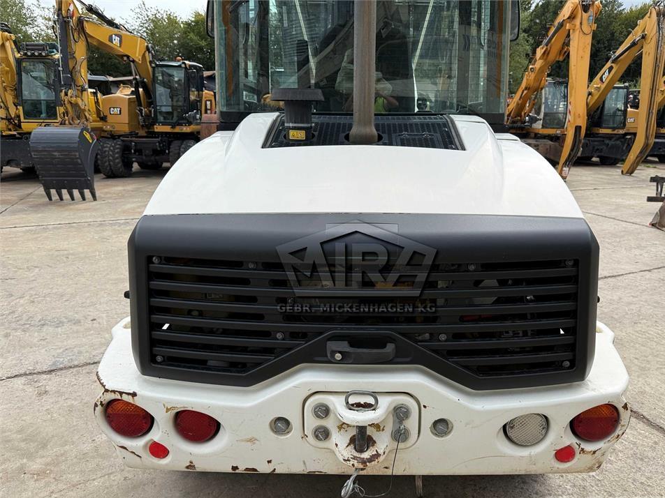 Incarcator frontal - CAT 908M