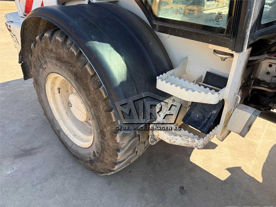 Incarcator frontal - CAT 908M