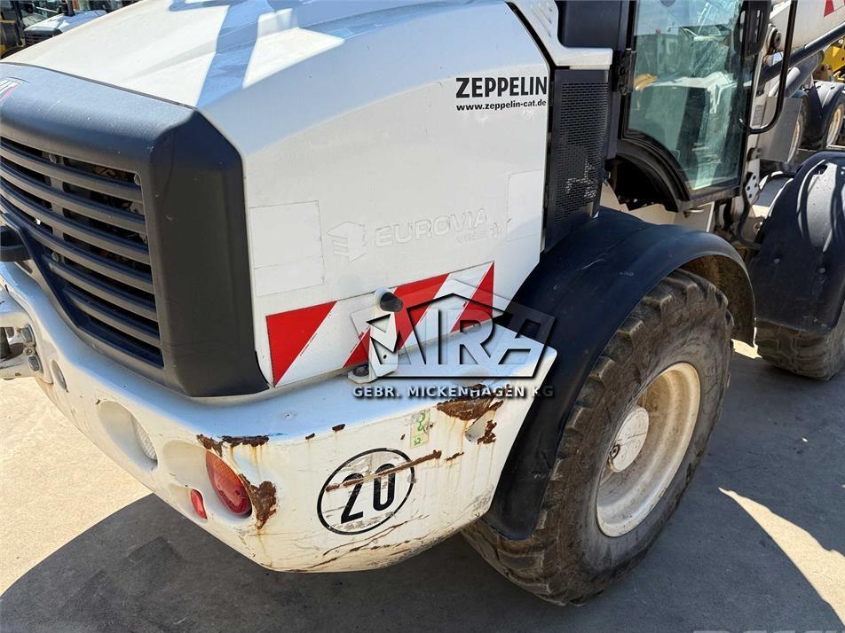 Incarcator frontal - CAT 908M