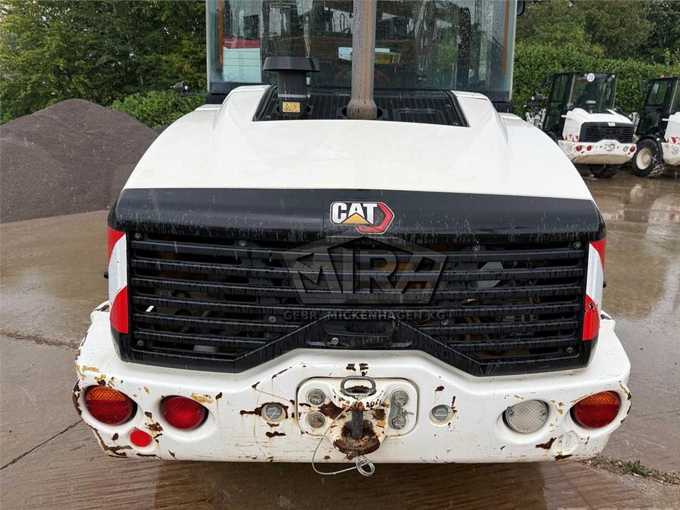 Incarcator frontal - CAT 908M