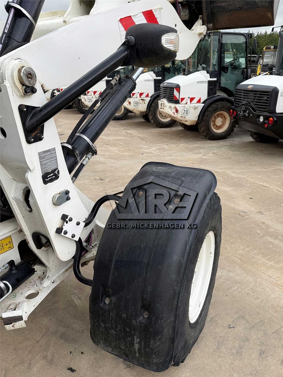 Incarcator frontal - CAT 908M