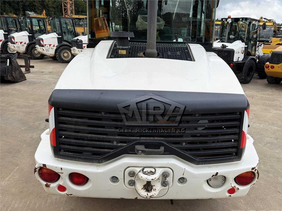 Incarcator frontal - CAT 908M