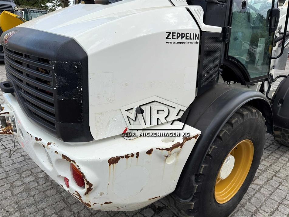 Incarcator frontal - CAT 908M