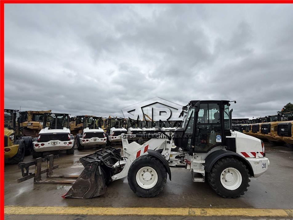 Incarcator frontal - CAT 908M