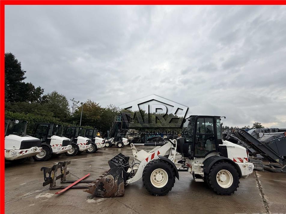 Incarcator frontal - CAT 908M