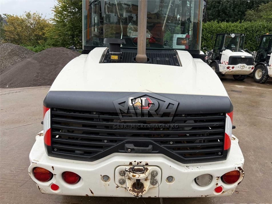 Incarcator frontal - CAT 908M