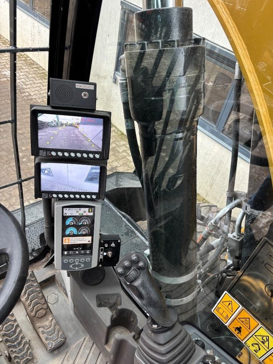 Excavator pe roti - CAT CAT M 322 F - M322 - M 320 - M 318