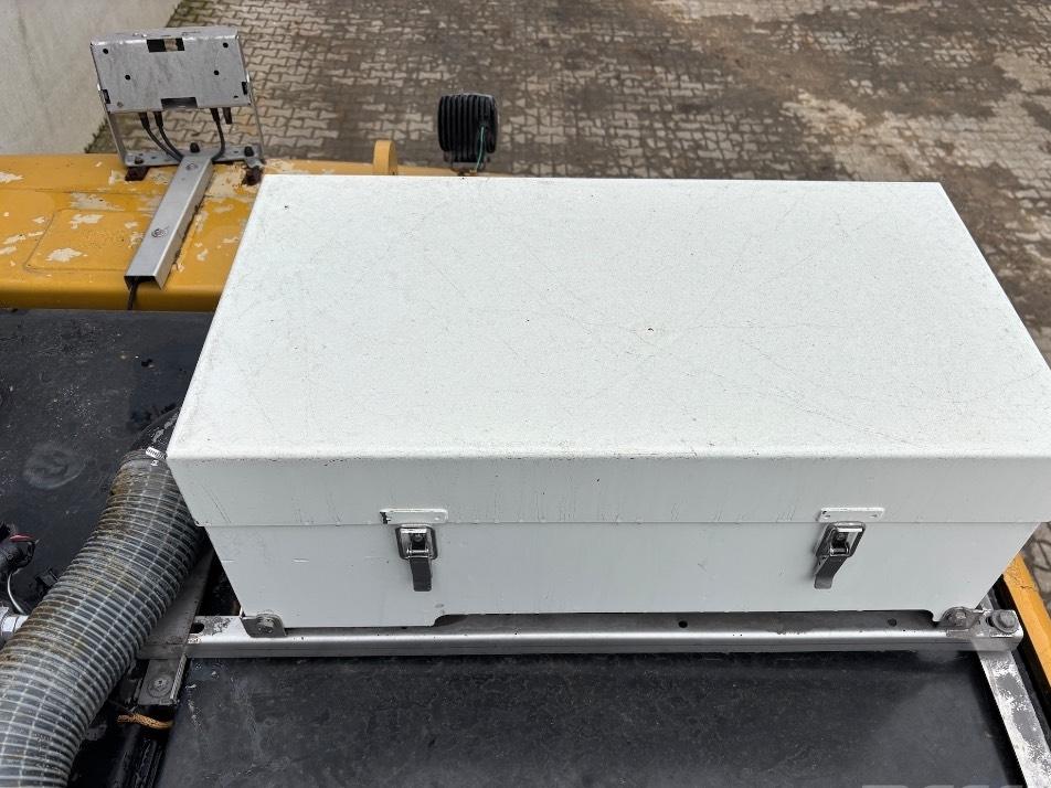 Excavator pe roti - CAT CAT M 322 F - M322 - M 320 - M 318