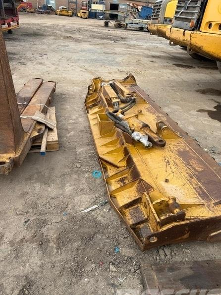 Buldozer - CAT D 6 T LGP