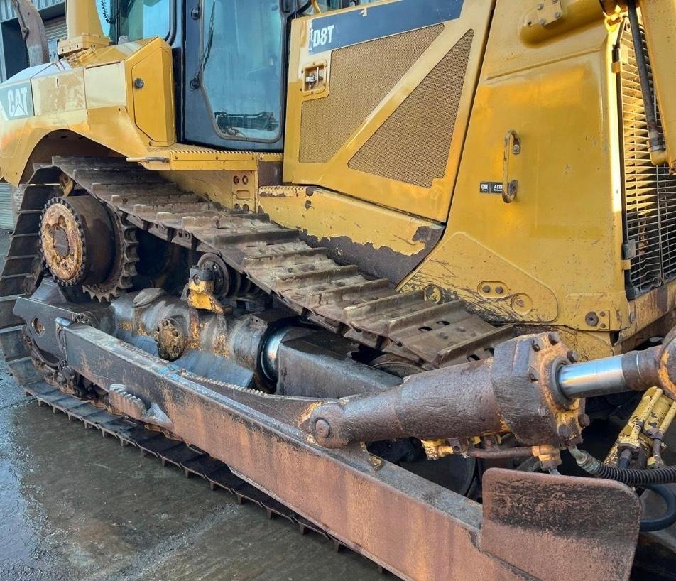Buldozer - CAT D 8 T