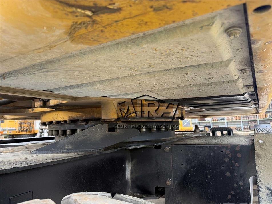 Excavator pe roti - CAT M 322 D Pratzen + Schild