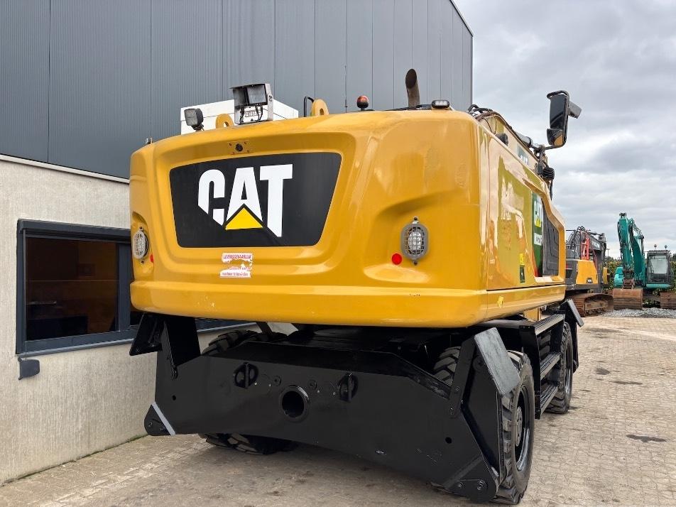 Excavator pe roti - CAT M 322 F - M322 - M 320 - M 318