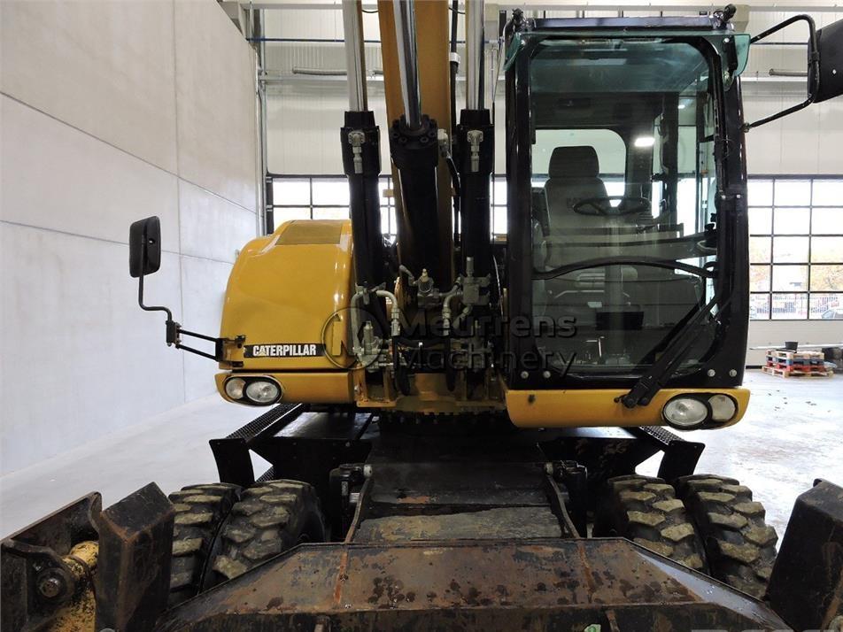 Excavator pe roti - CAT M316D