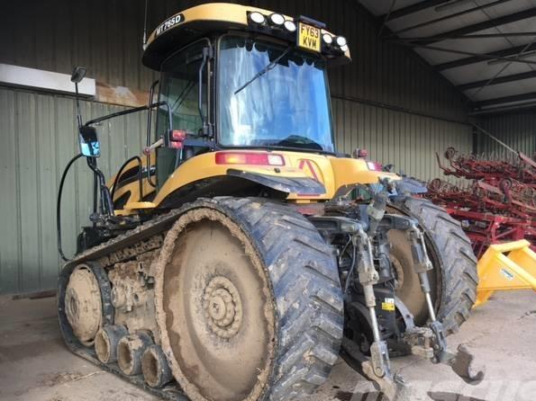 Tractor - Challenger MT 765 D
