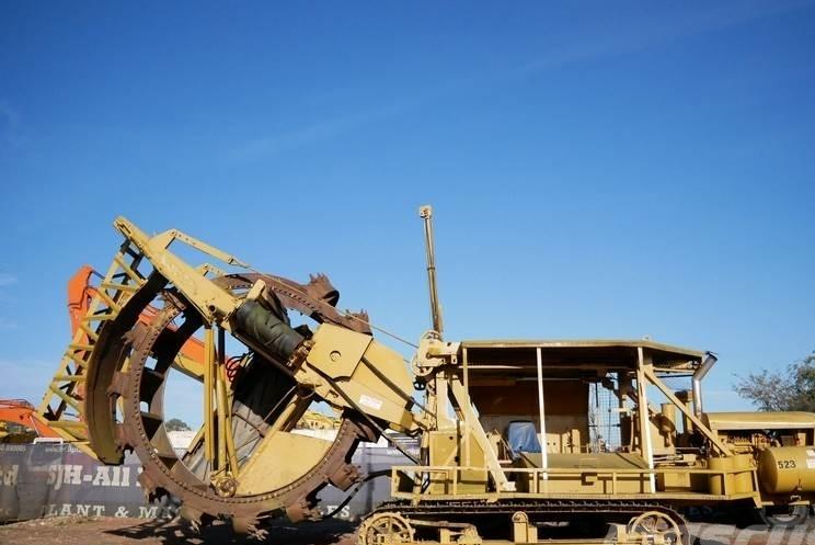 Buldozer - Cleveland / CAT 400 Wheel Trencher