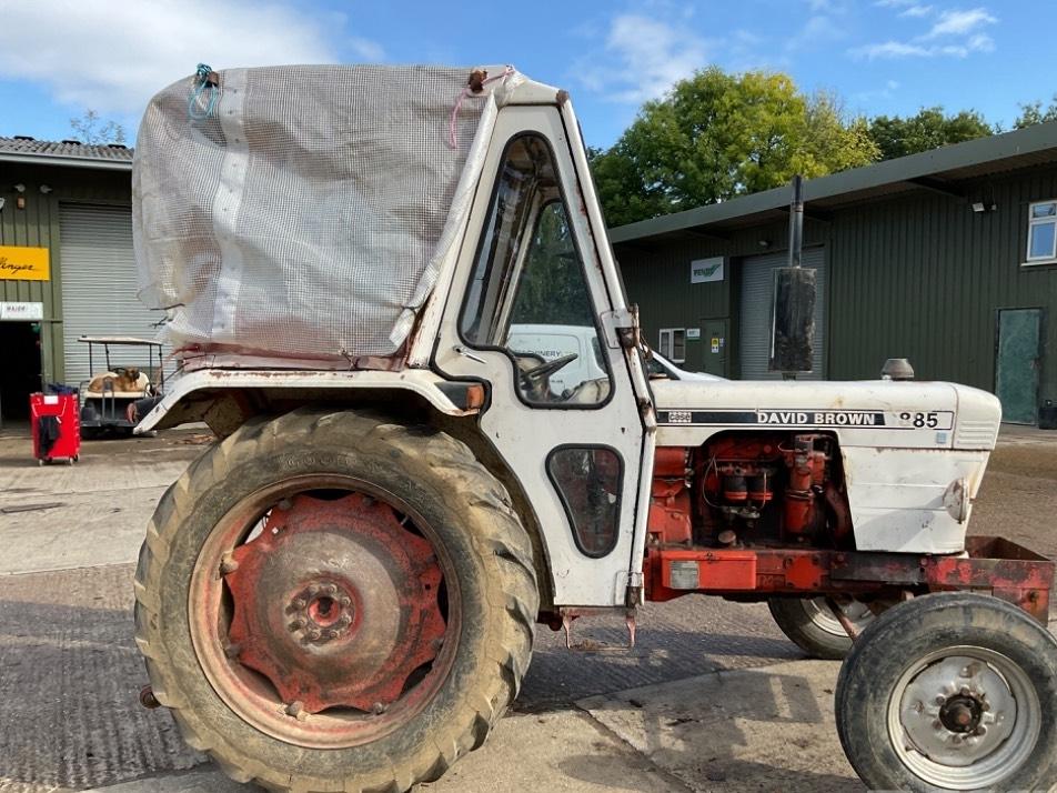Tractor - David Brown 885