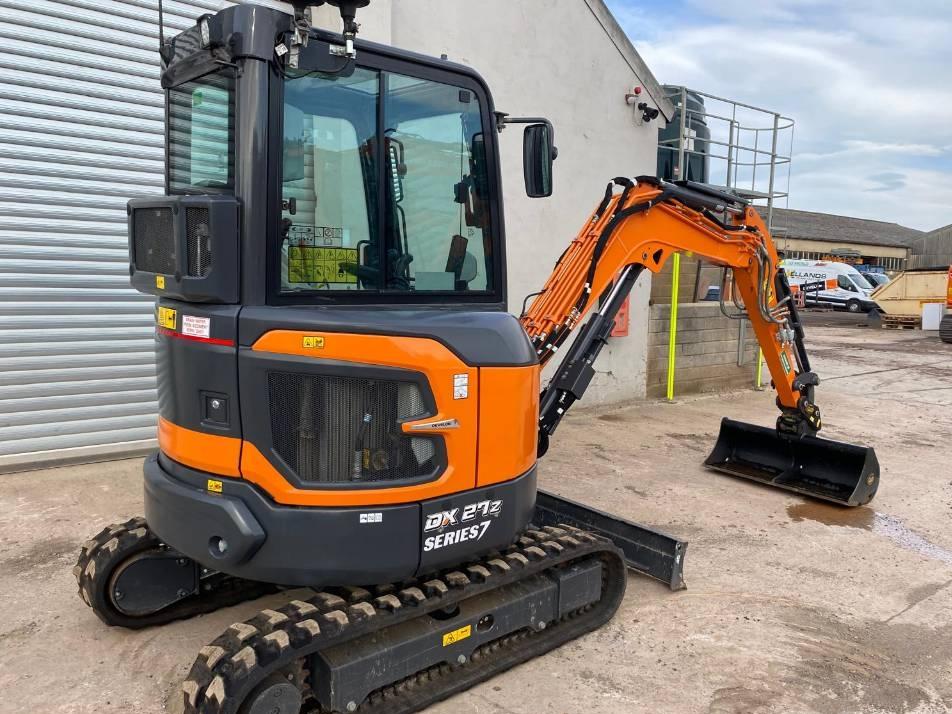 Miniexcavator - Develon DX 27 Z-7