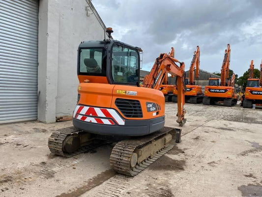 Miniexcavator - Doosan Develon DX62R-3