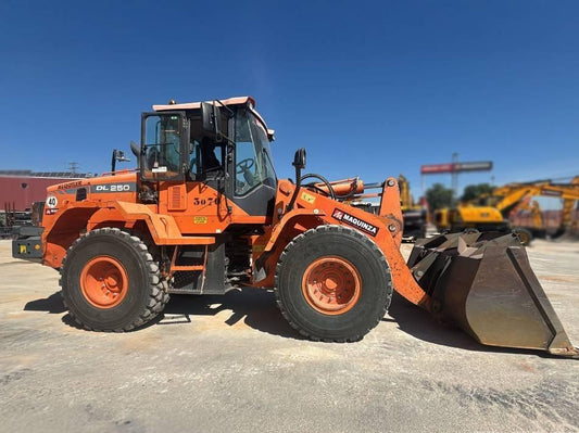 Incarcator frontal - Doosan DL 250-3