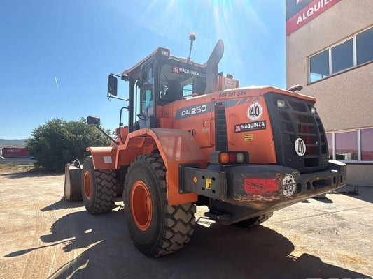 Incarcator frontal - Doosan DL 250-3