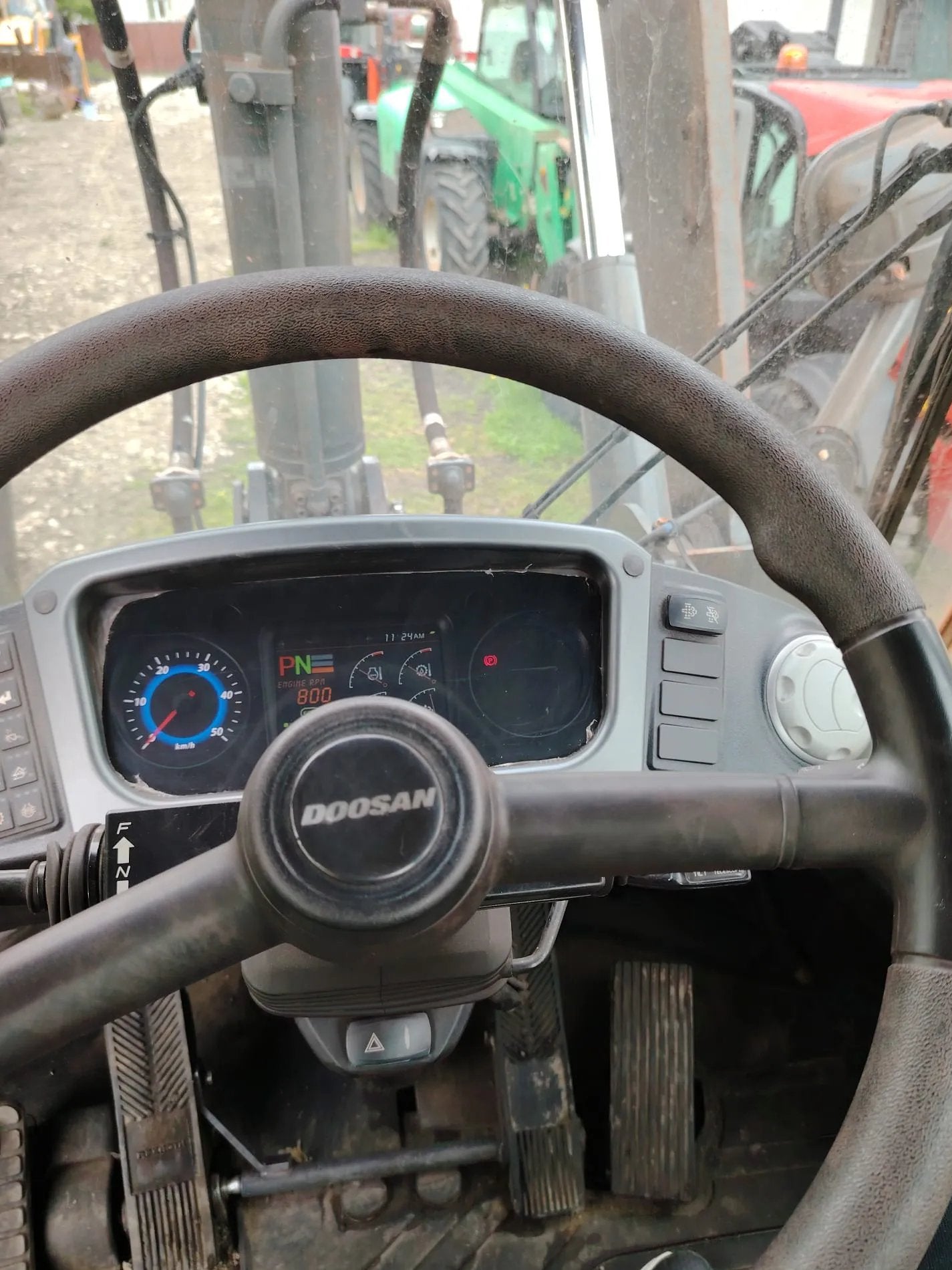 Încărcătorul frontal- Doosan DL250