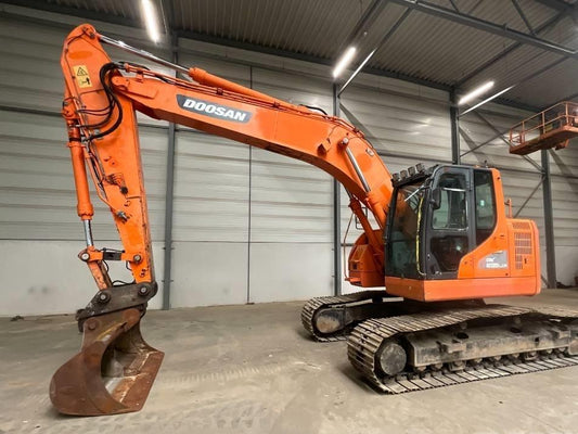 Excavator pe senile - Doosan DX 235 LCR