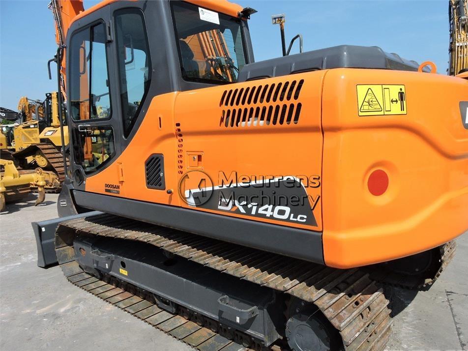 Excavator pe senile - Doosan DX140LC