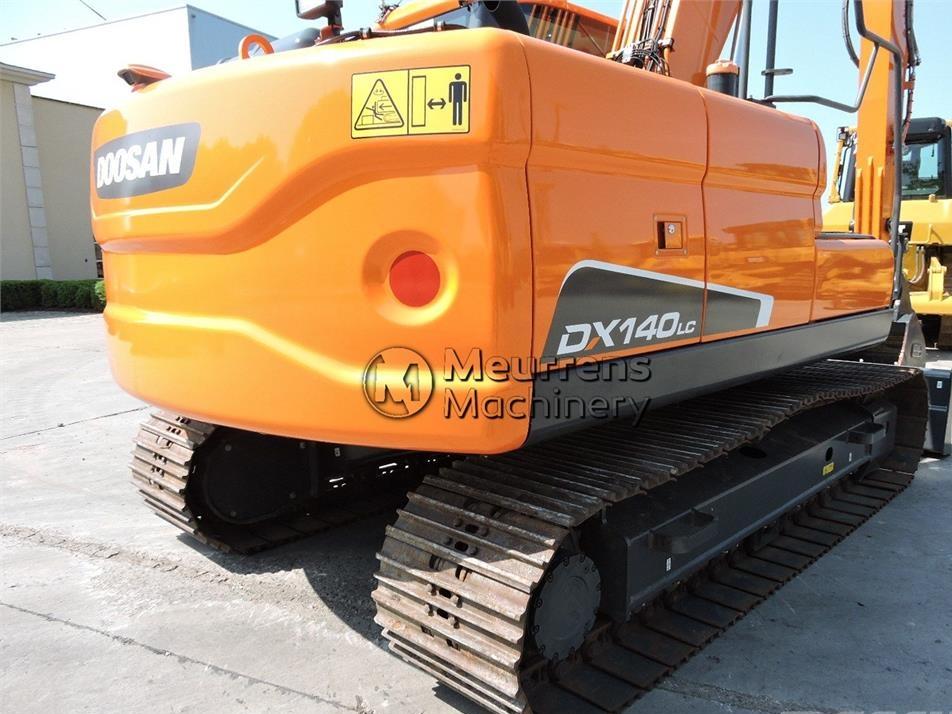 Excavator pe senile - Doosan DX140LC