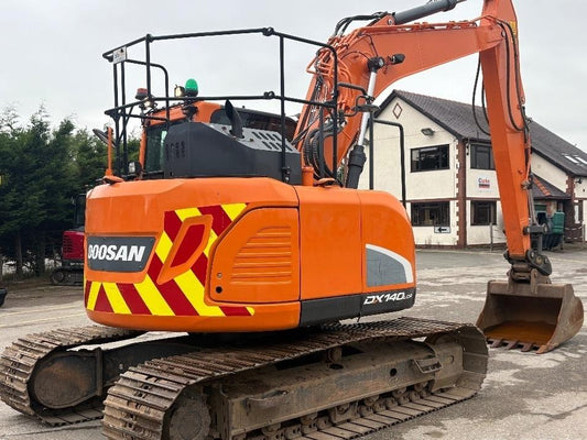 Excavator pe senile - Doosan DX140LCR-5