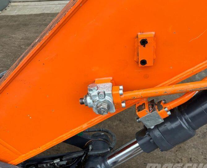 Excavator pe senile - Doosan DX140LCR