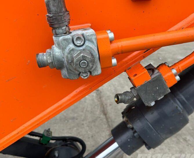 Excavator pe senile - Doosan DX140LCR